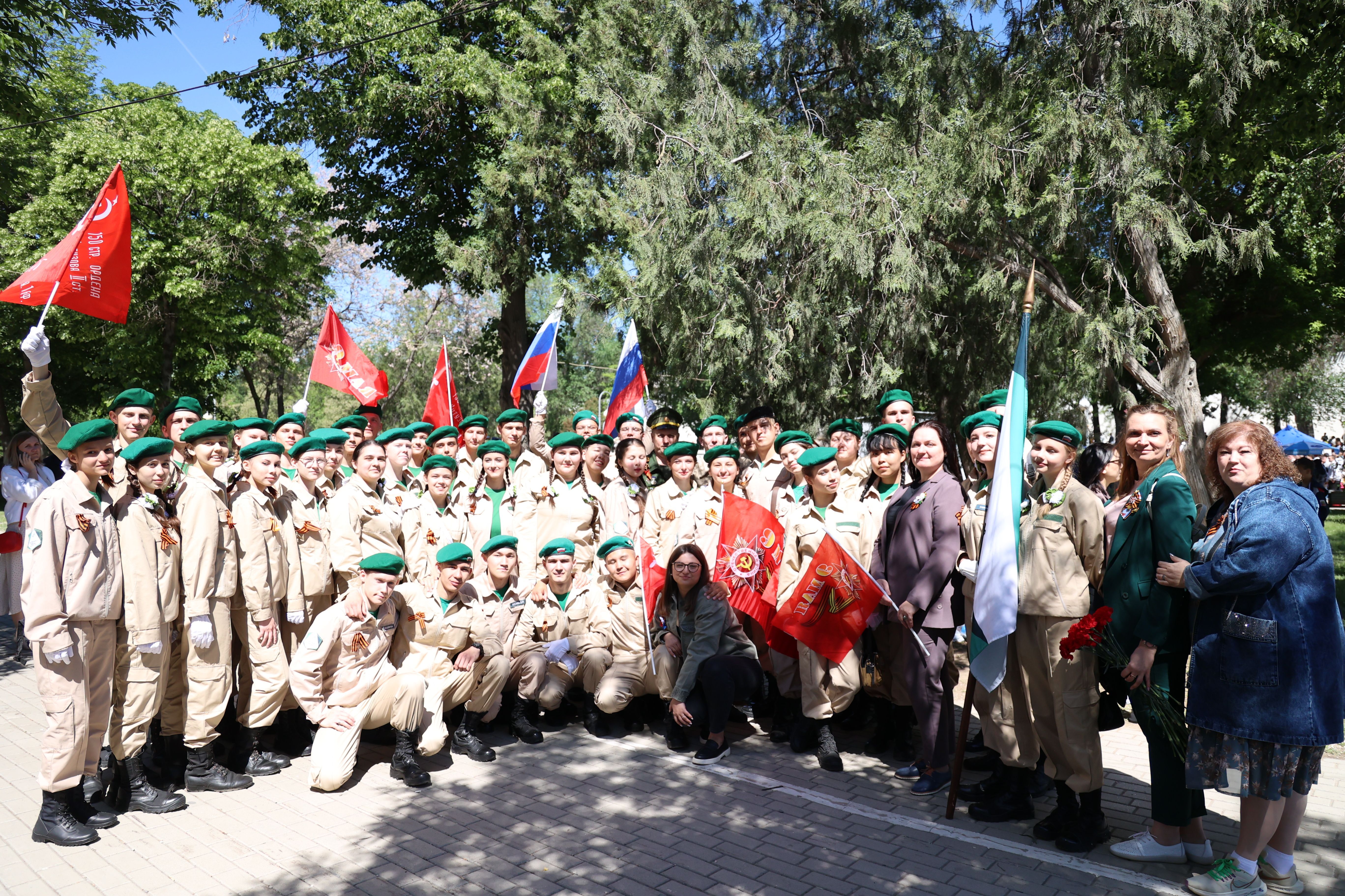 Патриотический клуб АГПК «Наследники Победы» принял участие в параде в честь Дня Победы