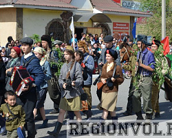 Парад в п. Володарский